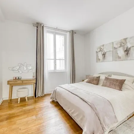 Apartment Arc & Luxe Champs-elysees *