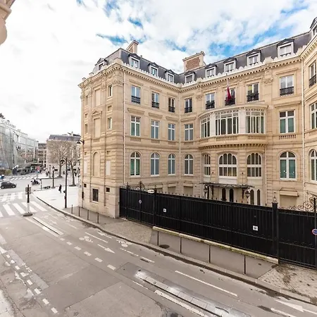 Arc & Luxe Champs-elysees Apartment Paris